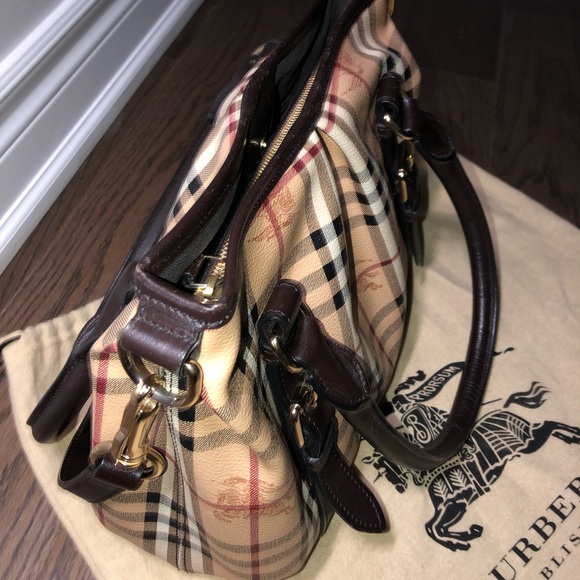Burberry Purse 100% AUTHENTIC - Picture 3 of 8